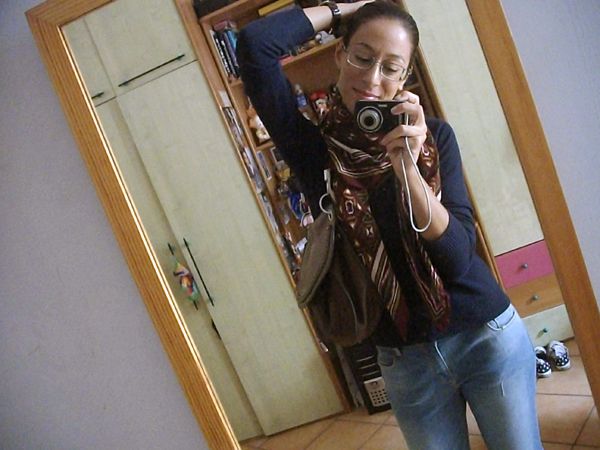 modemoiselle, fashion blogger, outfit, basic, cardigan, jeans, sciarpa, come abbinare, outfit autunnale, pumps, blu