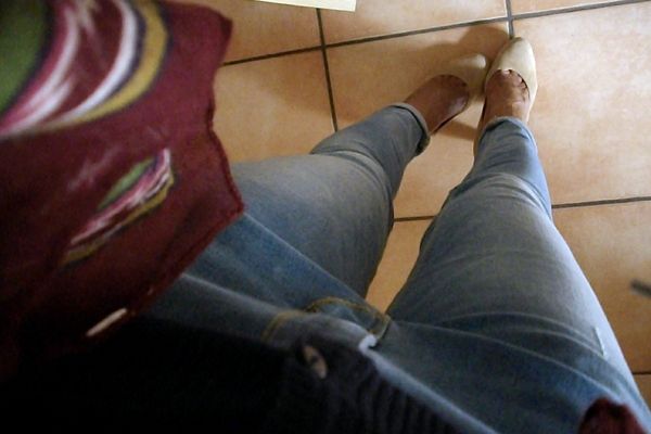 modemoiselle, fashion blogger, outfit, basic, cardigan, jeans, sciarpa, come abbinare, outfit autunnale, pumps, blu