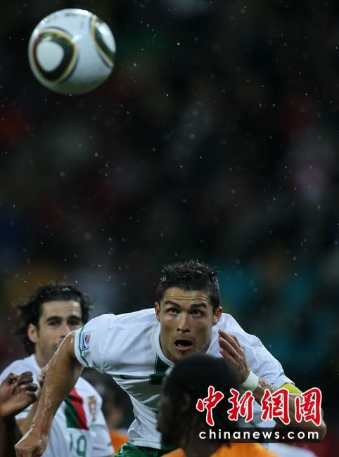 http://i682.photobucket.com/albums/vv185/btmit2006/Ronaldo.jpg