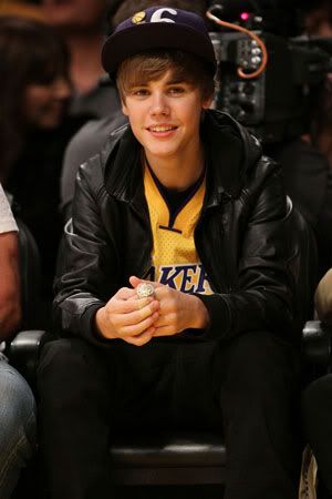 bieber lakers. justin-ieber-lakers-rockets.