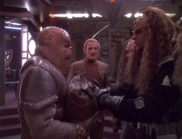 ds9captioncontest19e.jpg